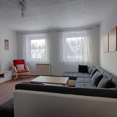 Iveta Apartment *