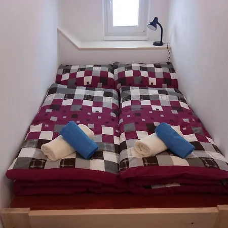 Iveta Apartment *